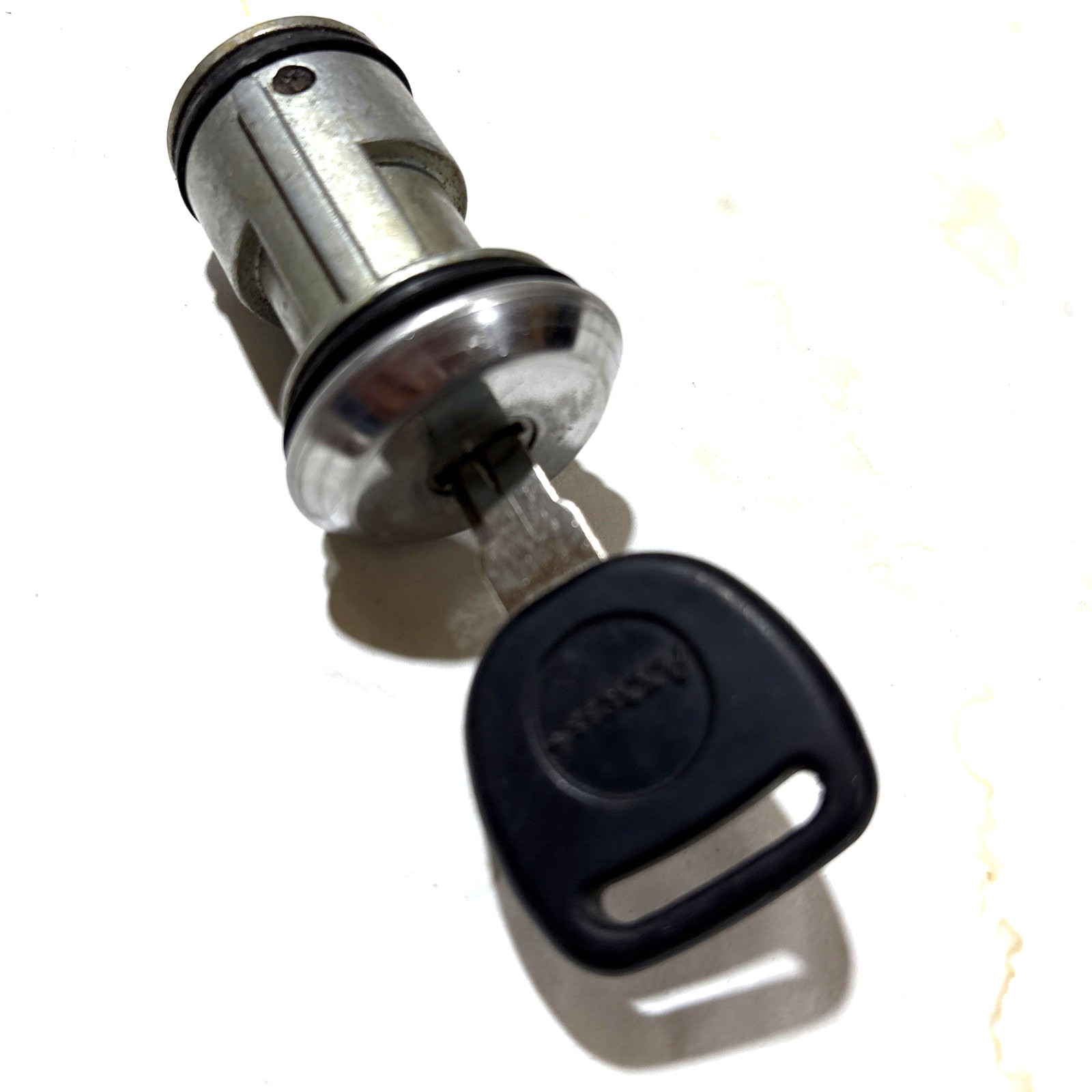 1999-2003 Chevrolet (GMC) C/K spare tire carrier assembly (GMT 800) OEM