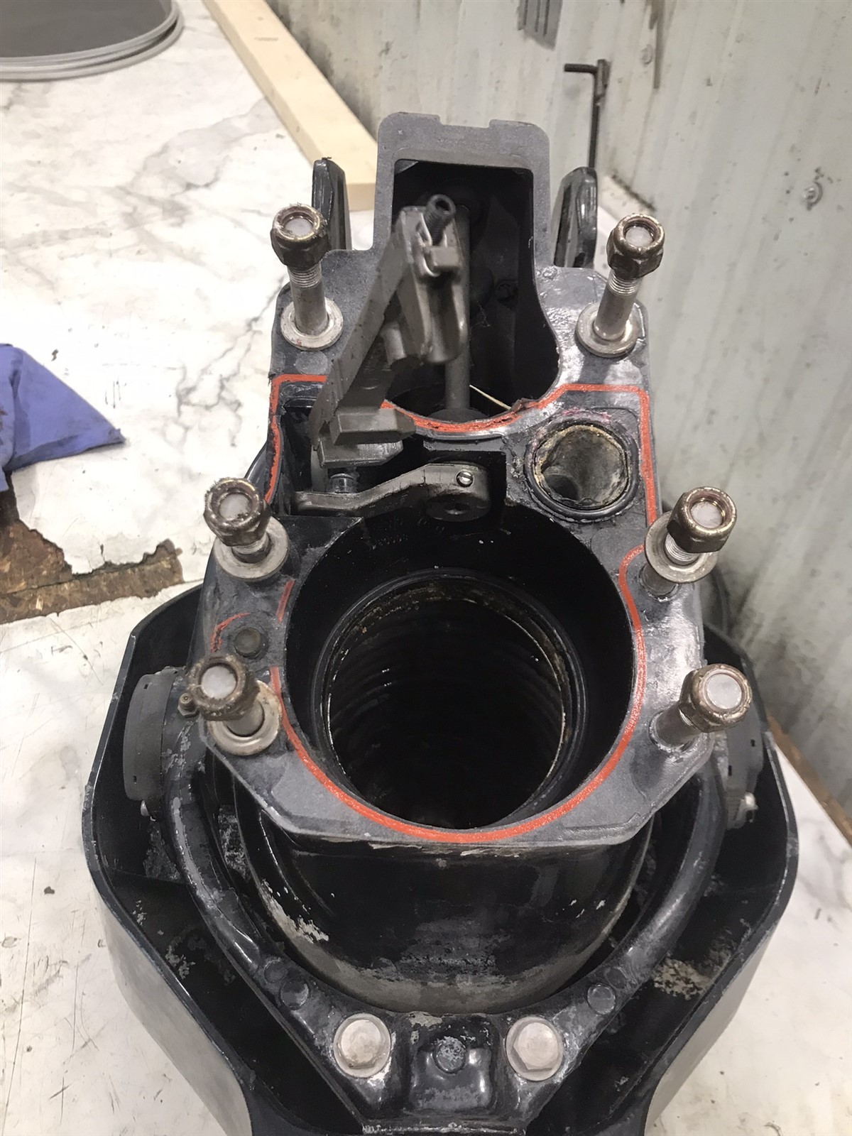 Mercury marine MerCruiser Alpha 1 Gen 2 out drive outdrive mount gimbal housing