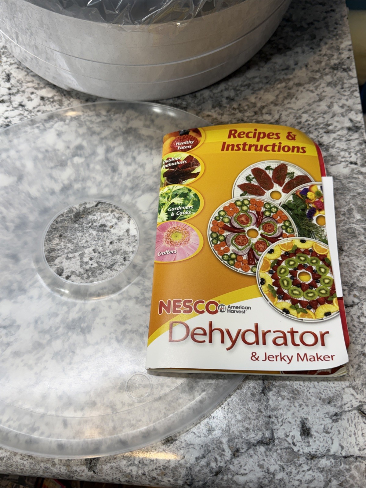 Nesco Snackmaster Encore Dehydrator Jerky Maker FD-61 500W Made in USA