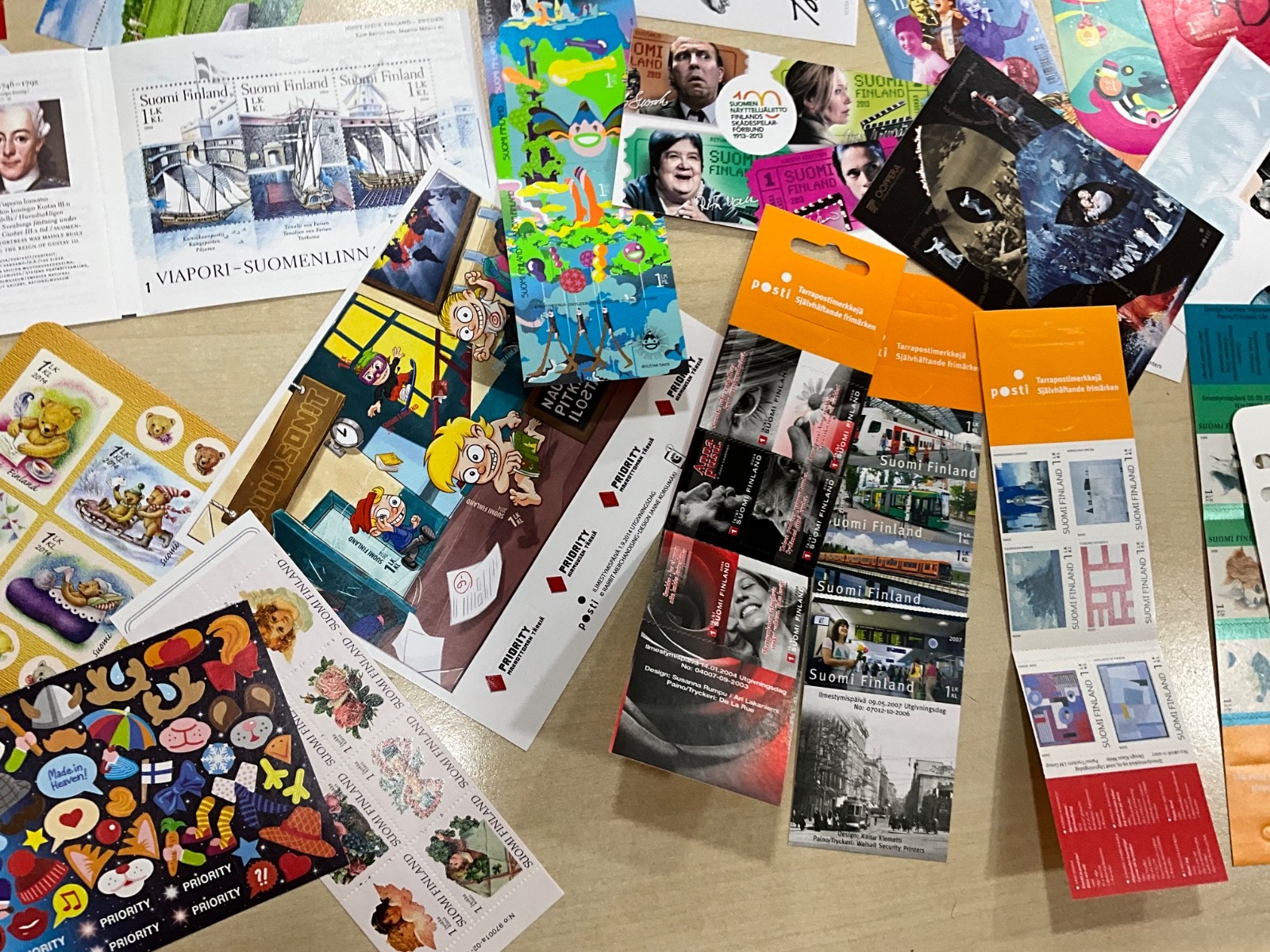 Finland MNH Stamps modern sheets booklets 102 different items @4*