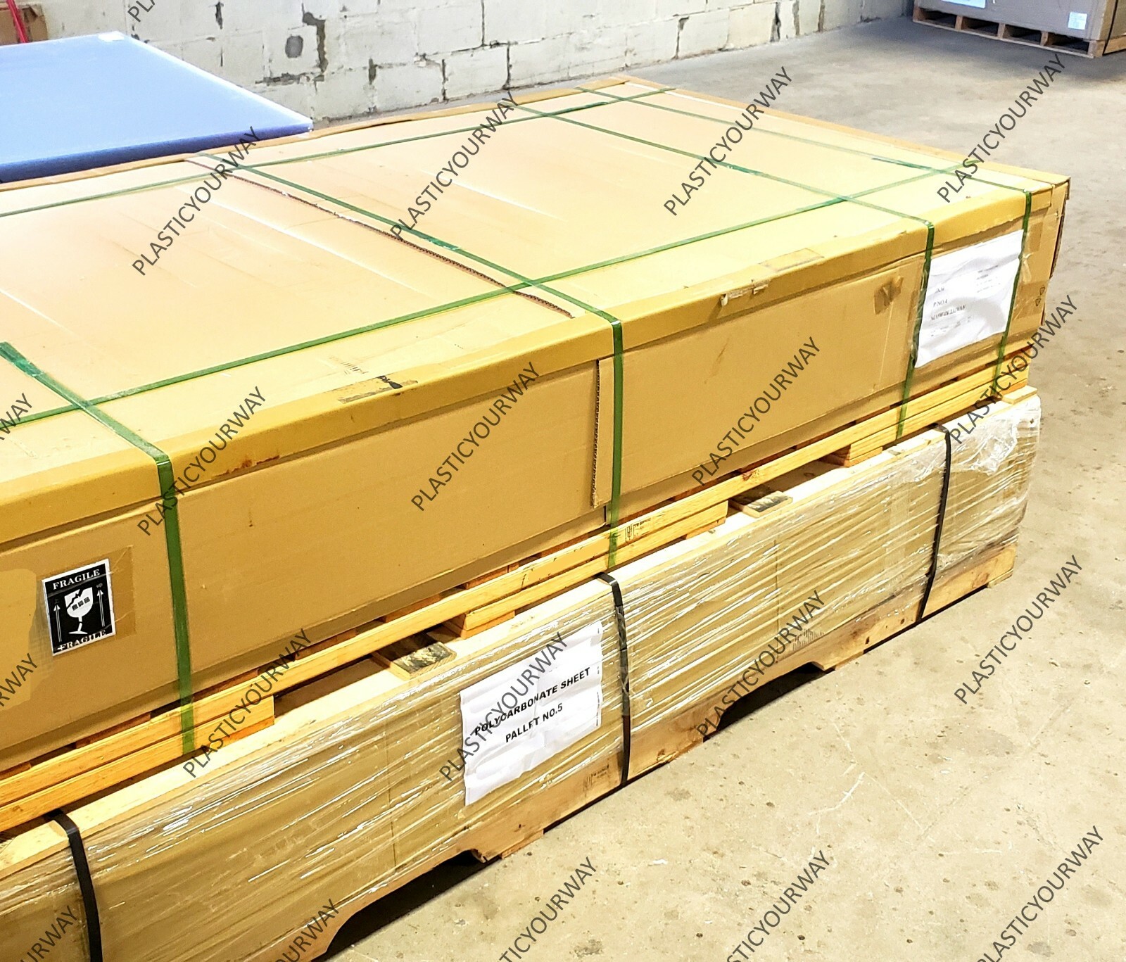 1/8 Acrylic Sheet (.118 x 48 x 96) ( local pickup or freight )