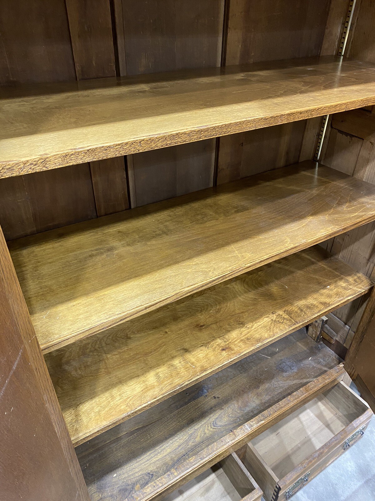 65564 Antique Victorian Oak 2 Door Wardrobe Cabinet