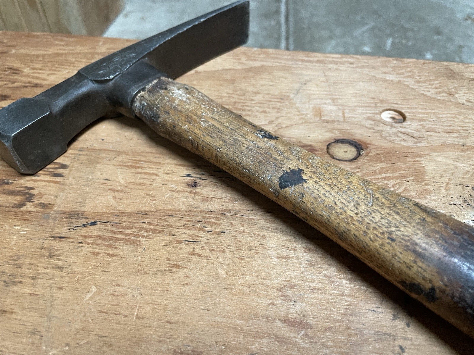 Vintage Vaughan Super Steel Stone Mason Brick Layer Masonry Hammer 16 oz