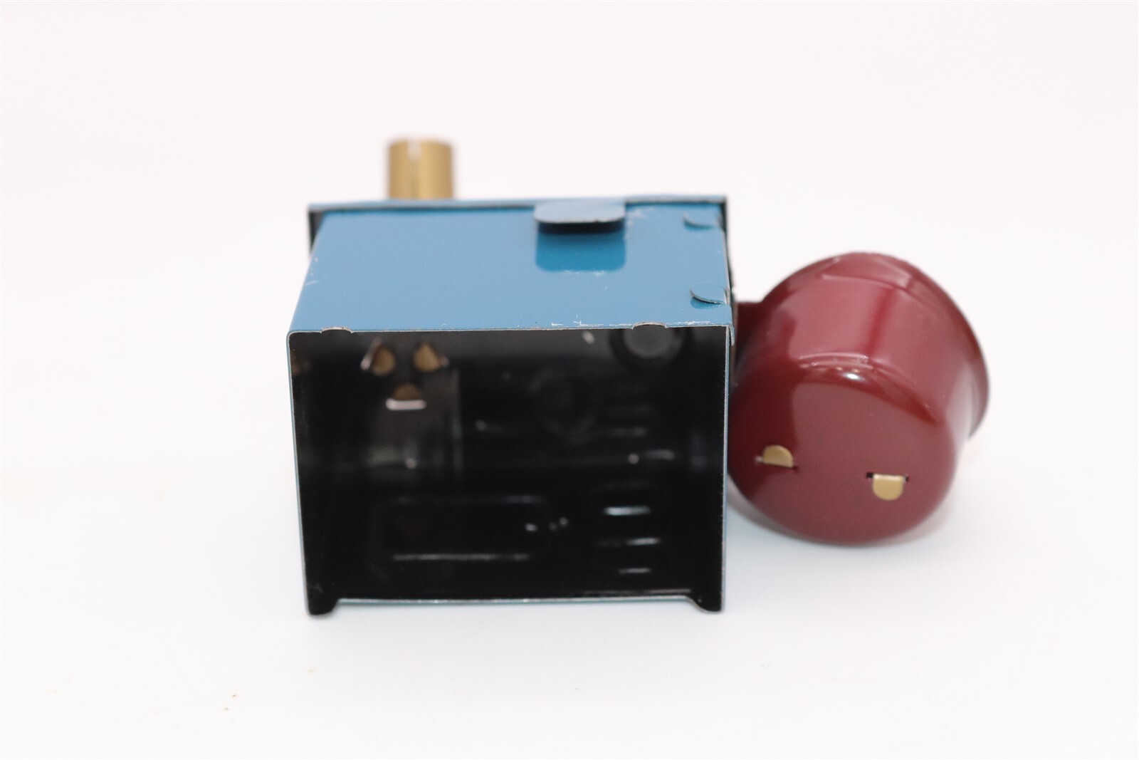 MTH HI-WAY HENRY WIND UP TIN CAR in ORIGINAL BOX - of 500 L