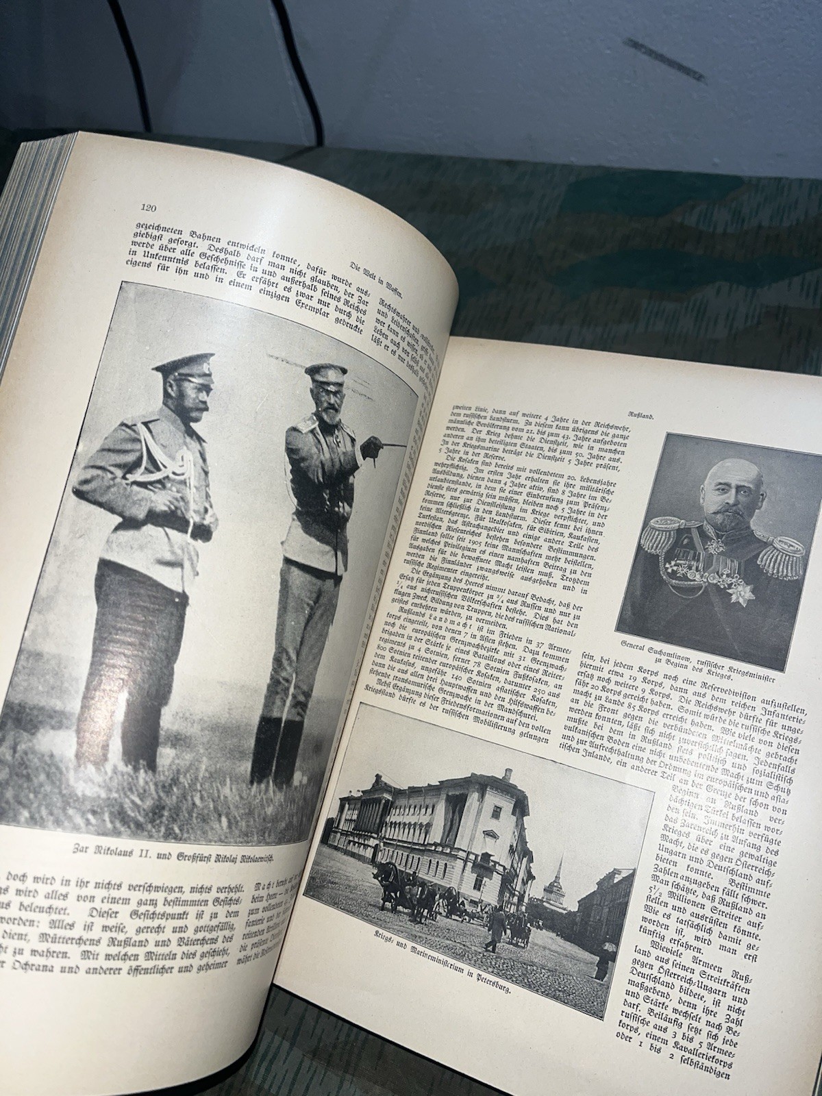 WW2 German Era Original Die Geschichte Des Weltkriegs Book #1 on German Military