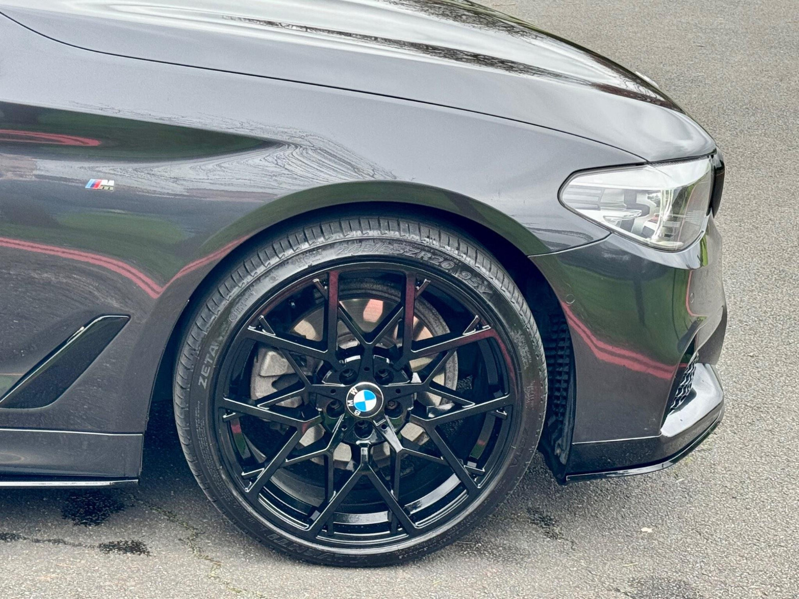 BMW G30 G31 5 SERIES GLOSS BLACK FRONT LIP DIFFUSER SPOILER M PERFORMANCE KIT