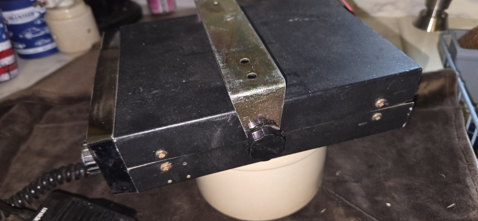 Uniden PC66XL 40-Channel CB Radio Mic and power cord & bracket