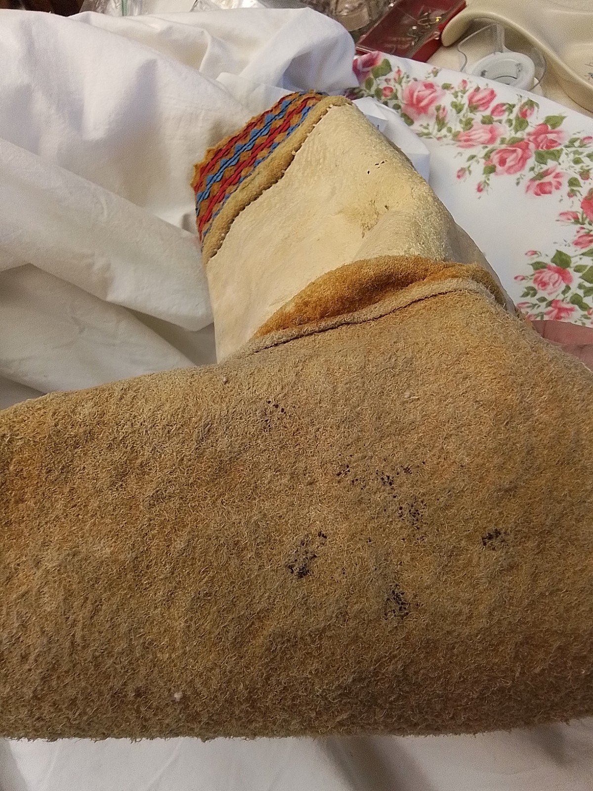 First Peoples Native American High Top Beaded Moccasins Cree Or Ojibwe?