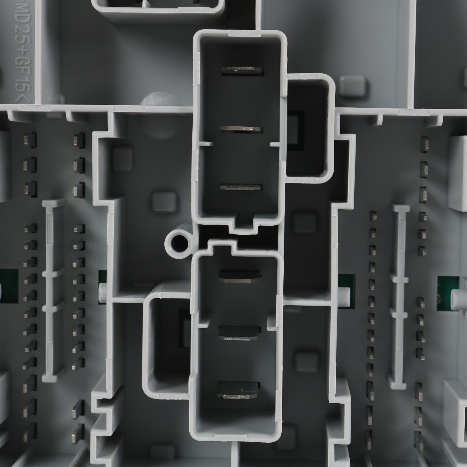 New Power Distribution Center Fits For 2014-2022 RAM ProMaster 68305537AB