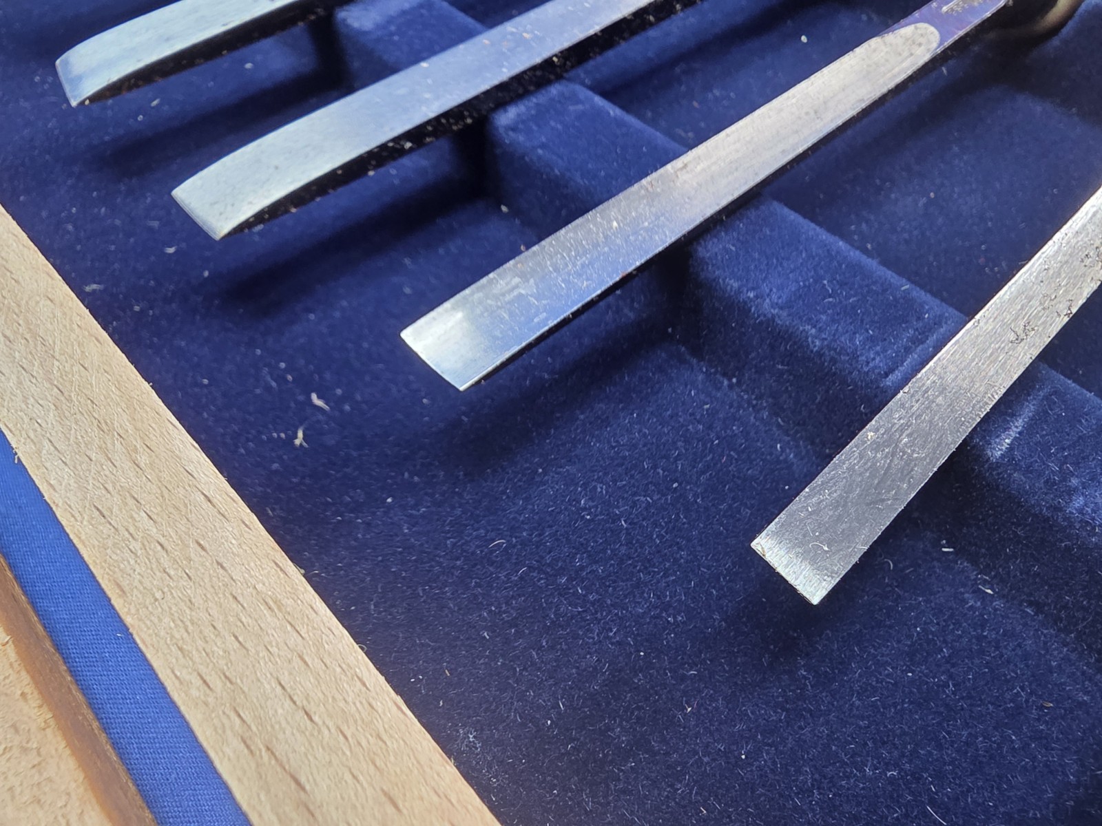 Vintage FREUD CS-112 12-Piece Woodworking Carving Chisel Set