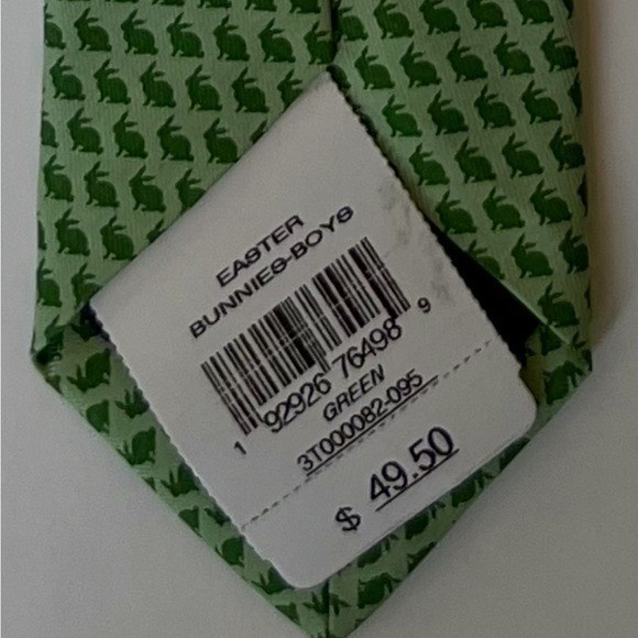 VINEYARD VINES BOYS SILK TIE - ‘EASTER BUNNIES’. GREEN. NEW WITH TAGS