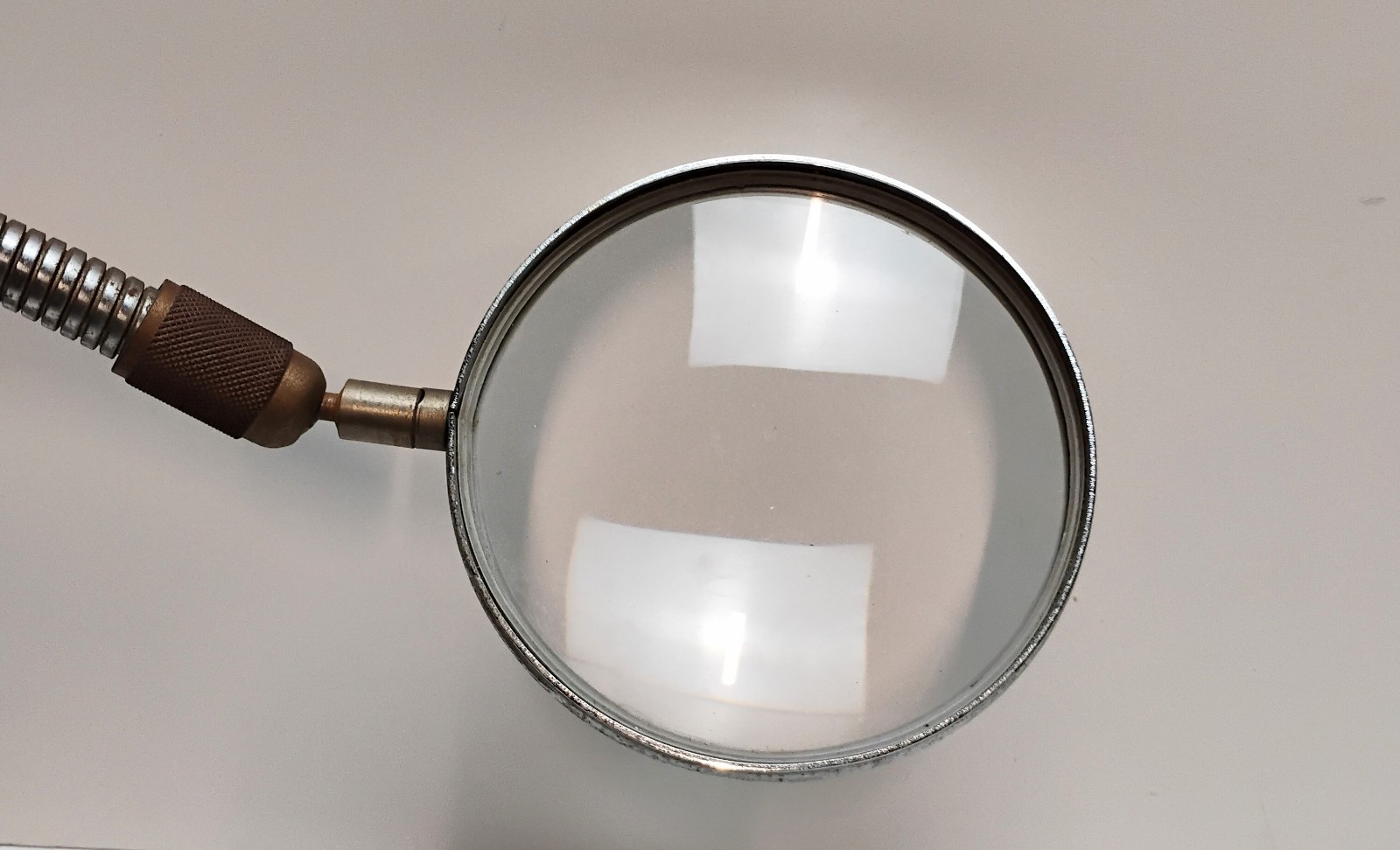 VTG Donegan Opticals Model 101D Table Magnifying Gooseneck Glass w/ Iron Base