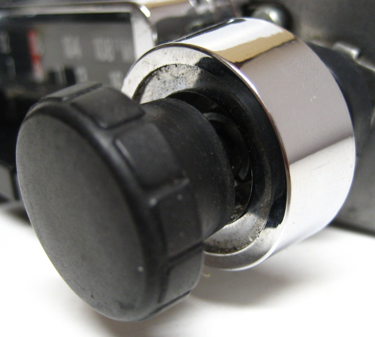 1972 1973 1974 1975 1976 1977 Renault AM-FM Stereo Radio Clean & Works See Video