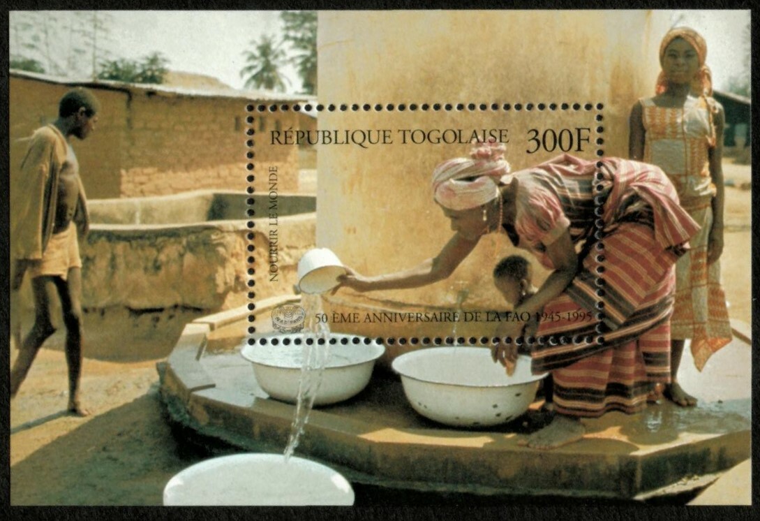 Togo 1995 - FAO, 50th Anniversary - Souvenir Stamp Sheet - Scott 1668 - MNH