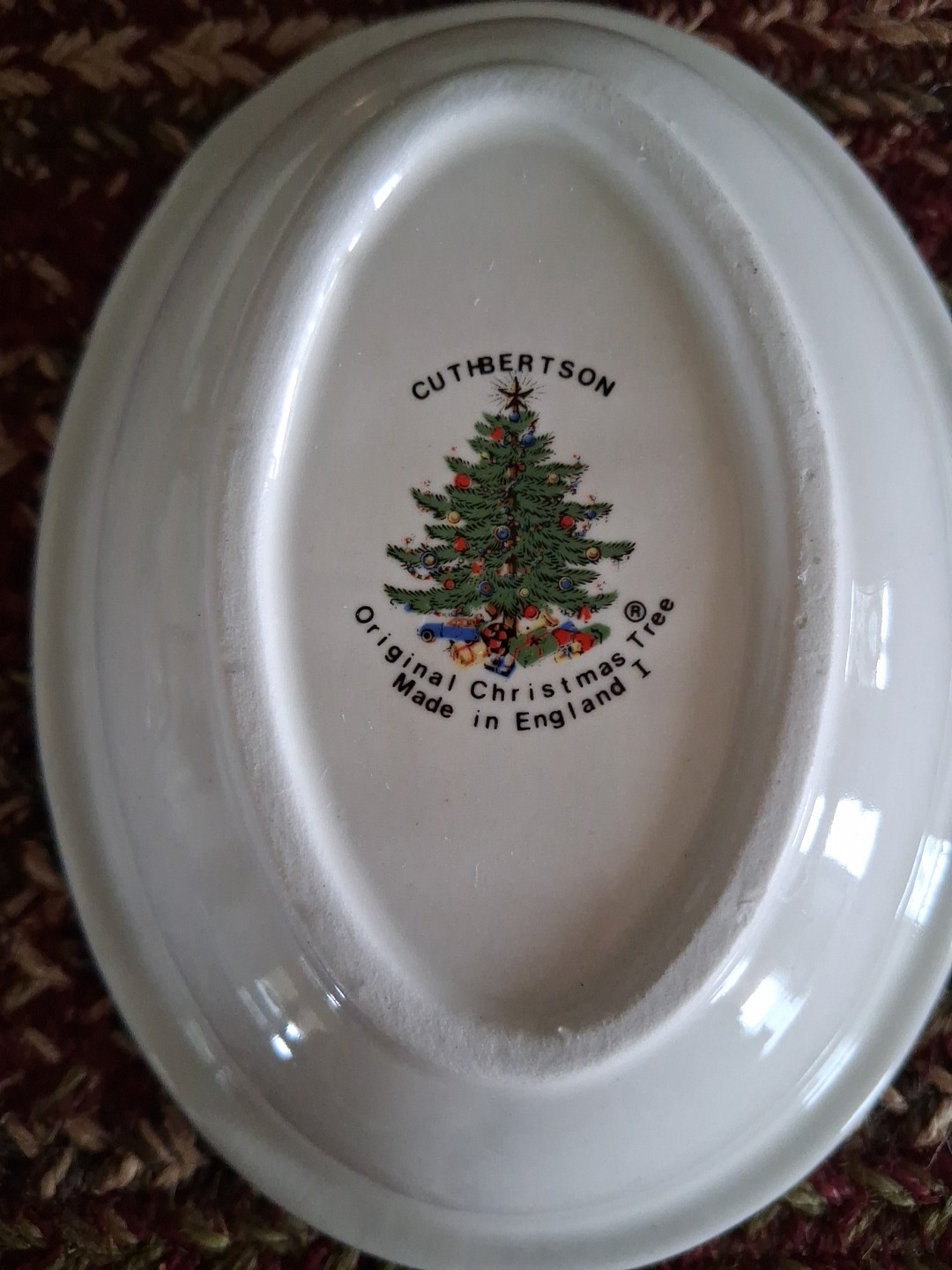 Cuthbertson Christmas Tree Soap and Soap Dish - Made in England – Rare