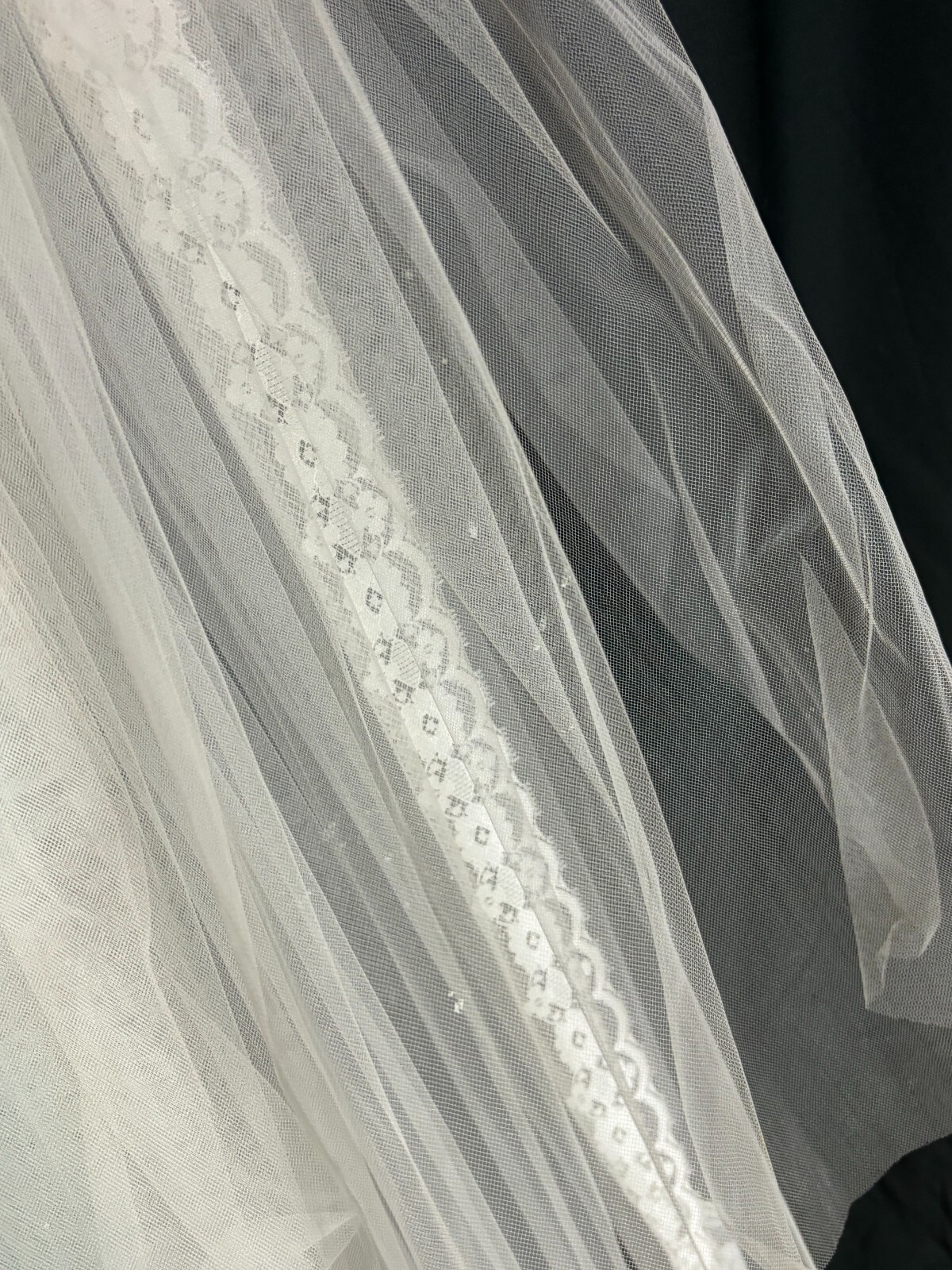 Vintage 70s Off White Headpiece Long Veil Hair Comb Bridal Wedding Fascinator