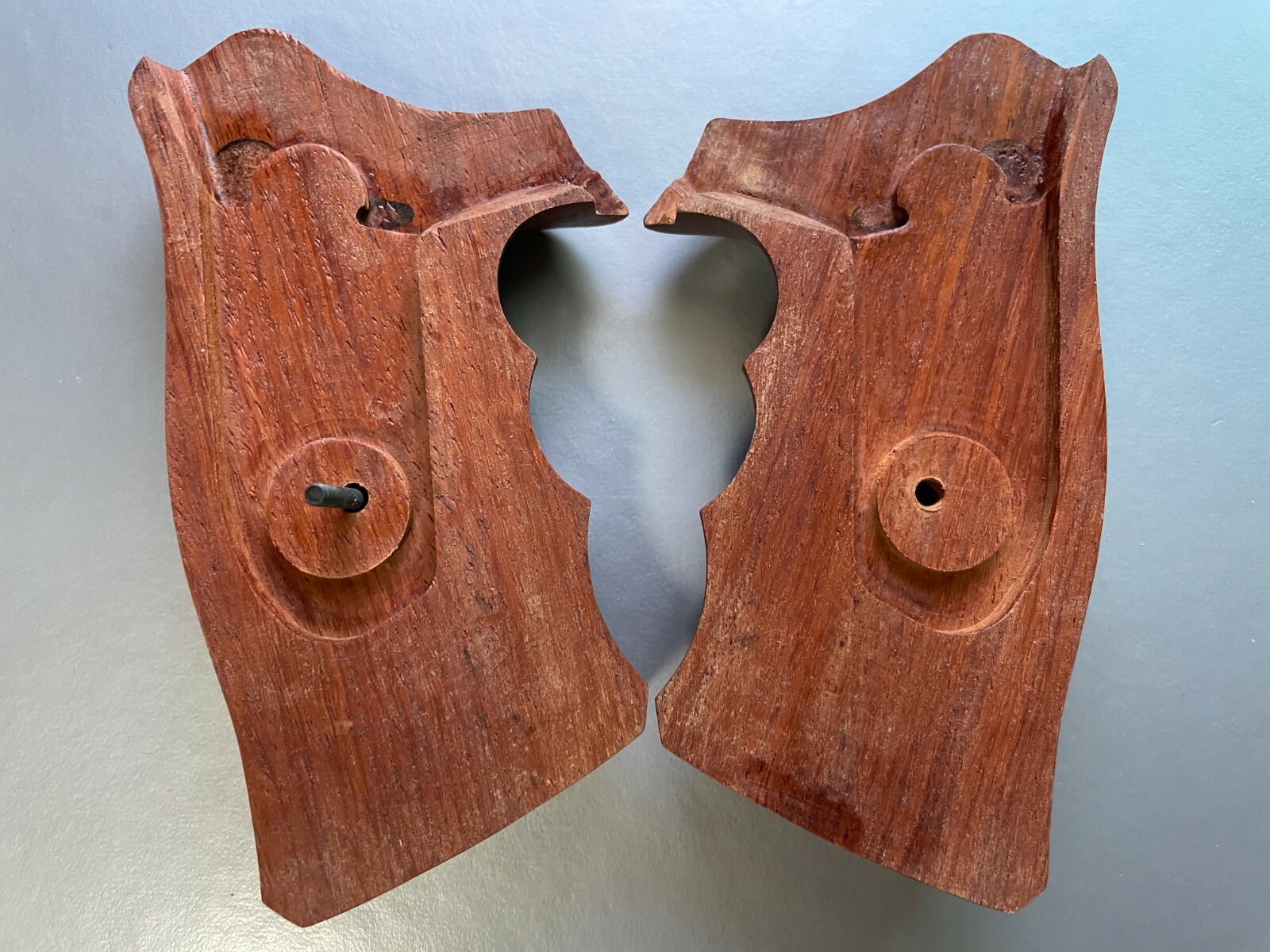 Target Grips For Taurus TRACKER/JUDGE 17 44 627 692 Rough/Checker Two tone wood