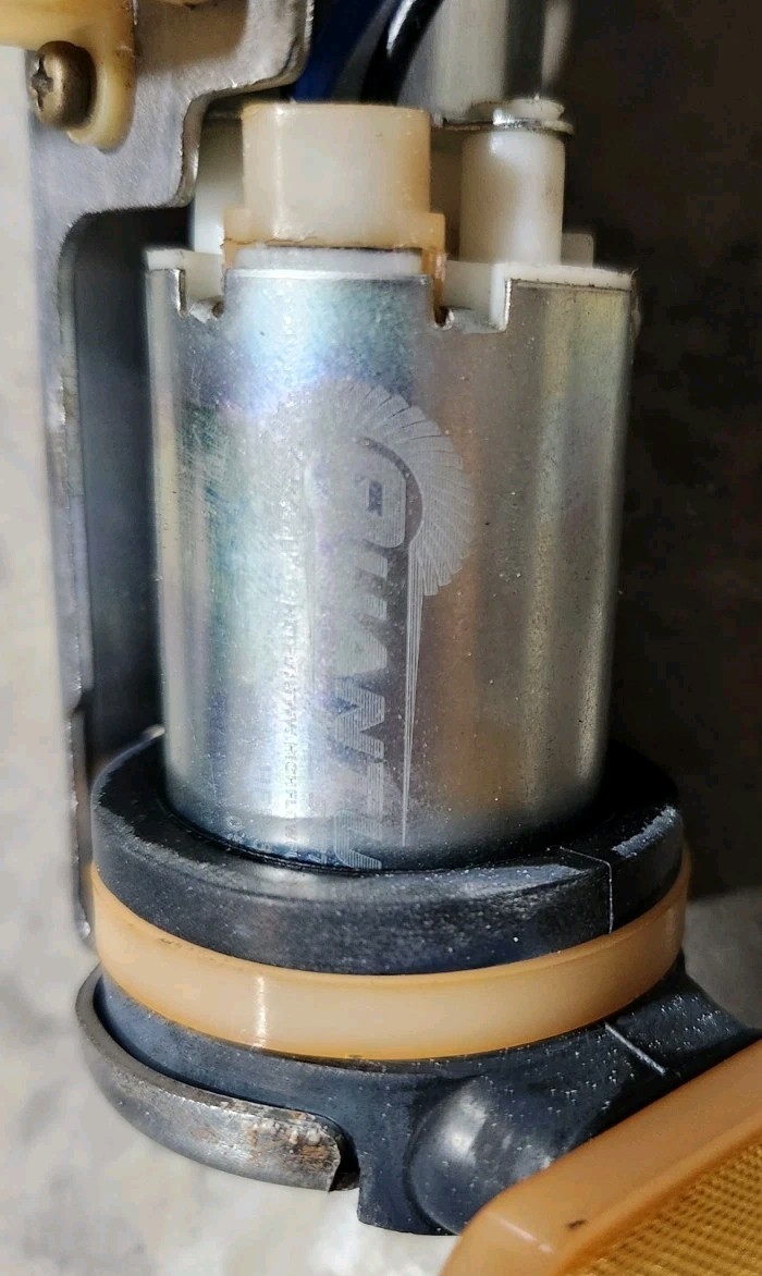 TESTED!! 2002 Kawasaki Prairie 650 Fuel Pump Unit 49040-1076