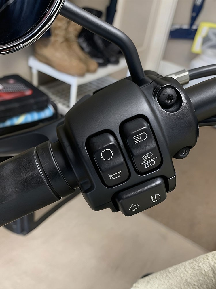 Black Hand Control Switch Housing Cover For Harley Softail Street Bob Sportster