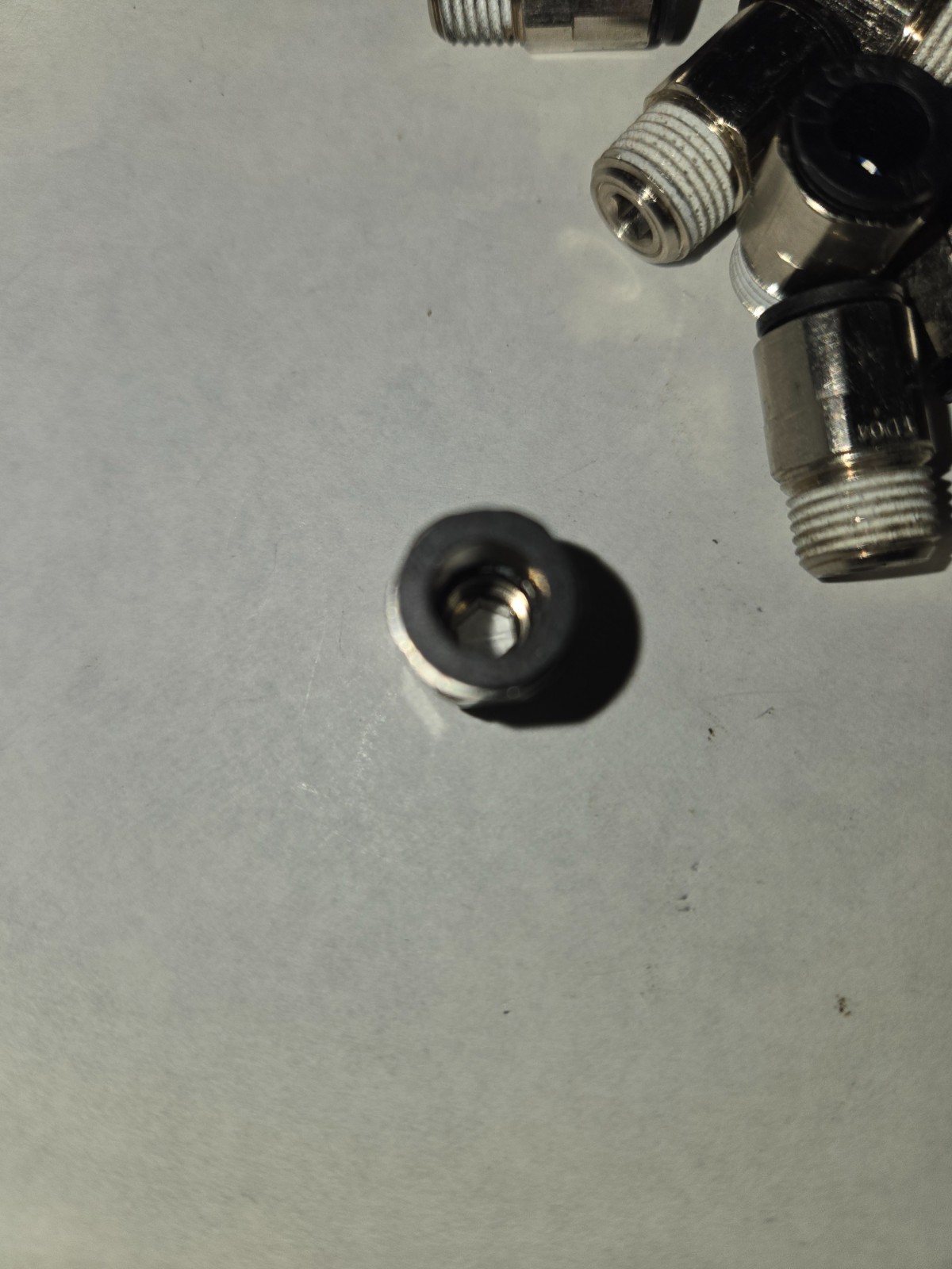 18 Unused Legris Push to Connect Fitttings 1/4" tube x 1/8" nptf