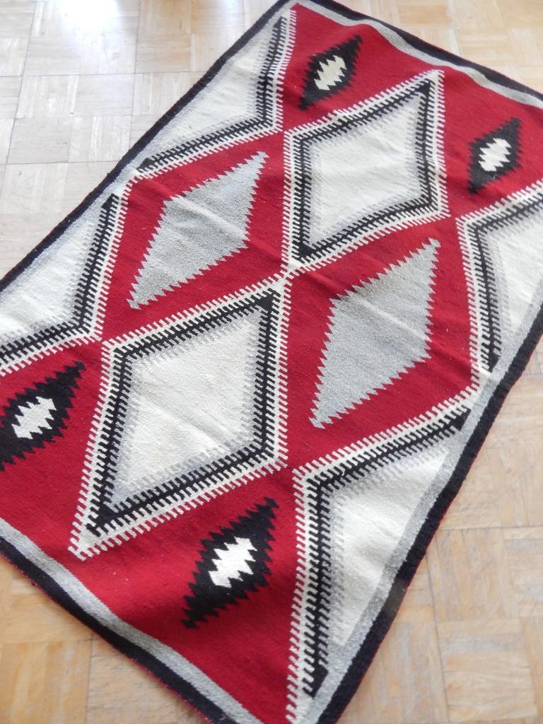 ANTIQUE  NAVAJO INDIAN KLAGETOH DAZZLER RUG - NICE LRG SIZE + FABULOUS COLORS
