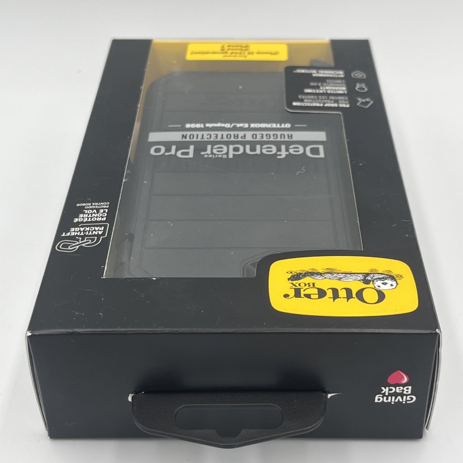 OtterBox 77-60591 Defender Pro Series Case for iPhone SE (2nd Gen) iPhone 7 & 8