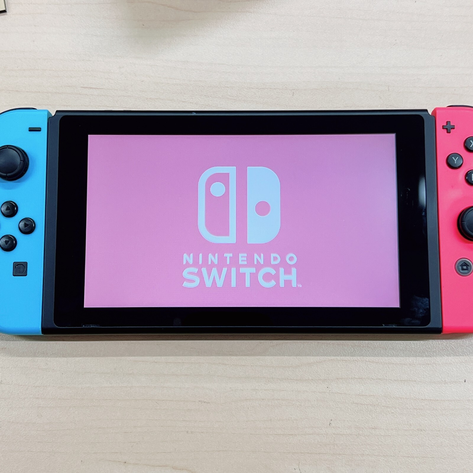 Nintendo Switch Console HAC-001 w/ Joy Con + Dock + Charger Tested 1 Day Ship