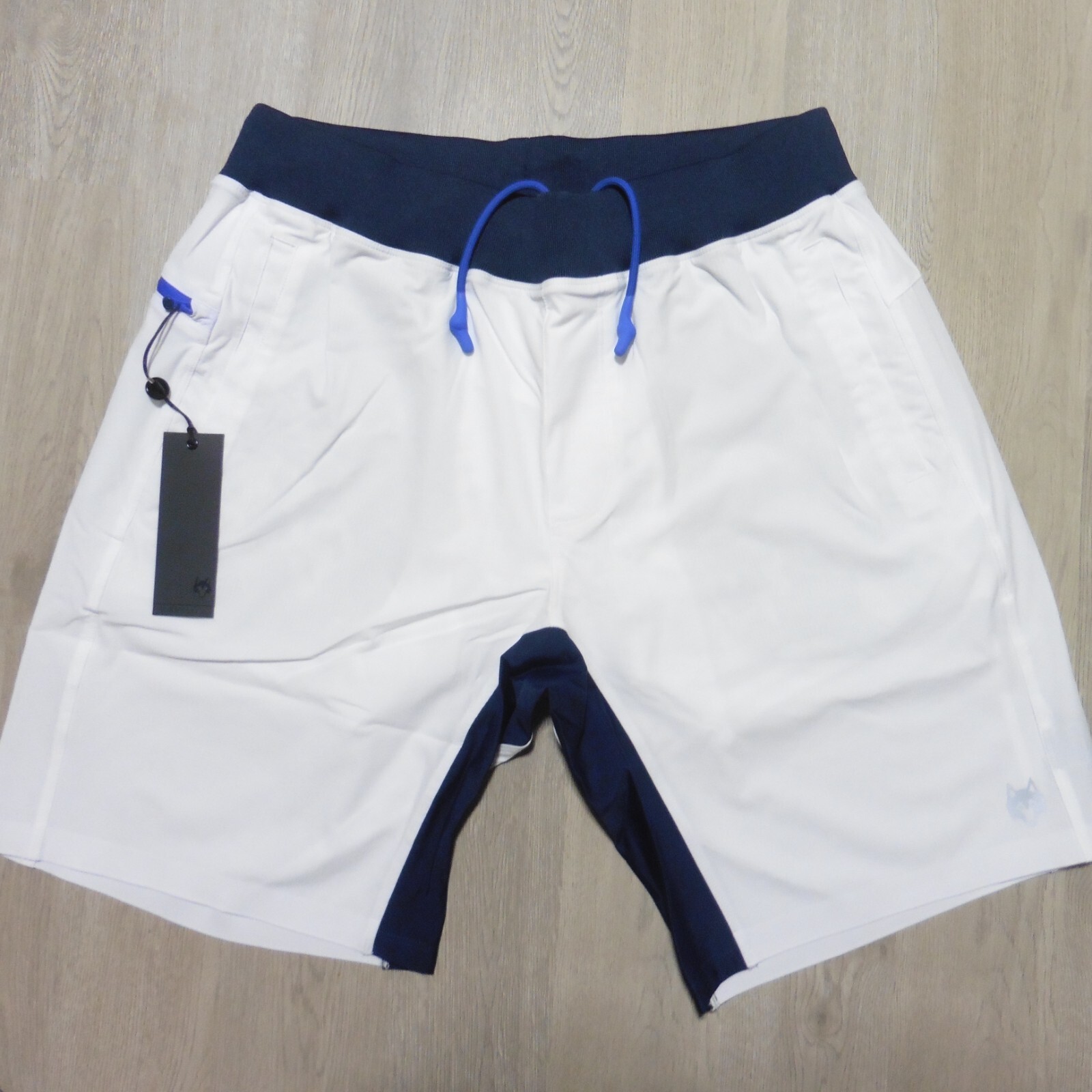 GREYSON Mens L LARGE FULTON SHORTS ARCTIC WHITE BLUE LINED 9" NYLON GOLF WORKOUT