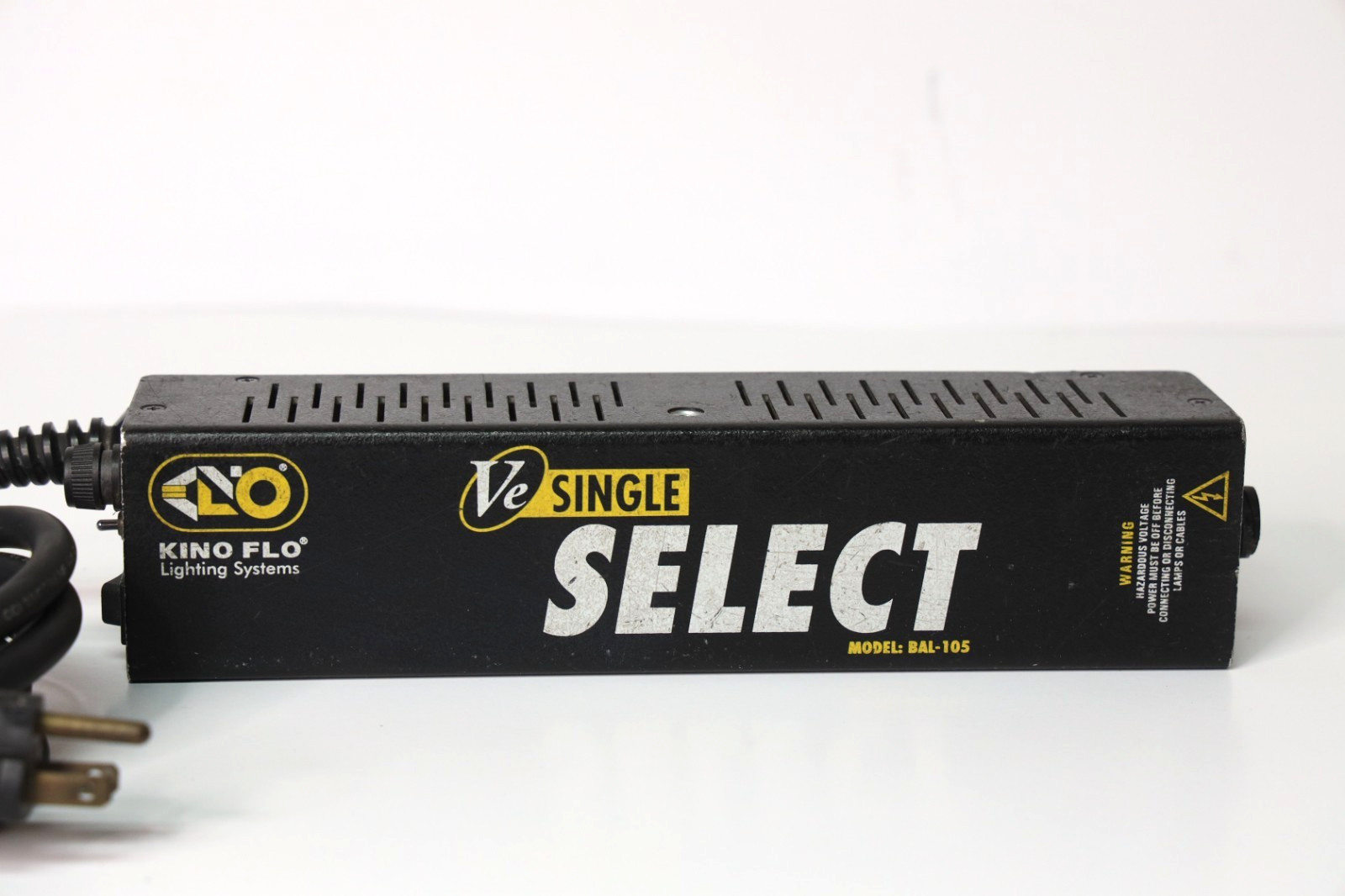 Kino Flo FIX-241 2ft 1-Bank Light w/ BAL-105 Ballast & Cable – Tested