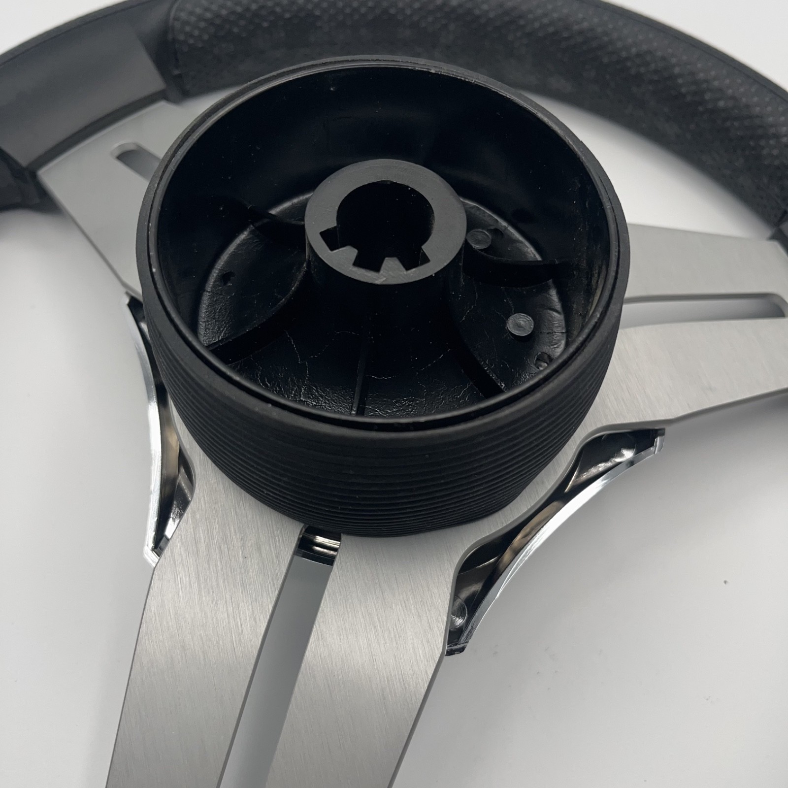 Model 15 Marine Steering Wheel Brushed Aluminum Spokes | Gussi Logo | KEY HUB