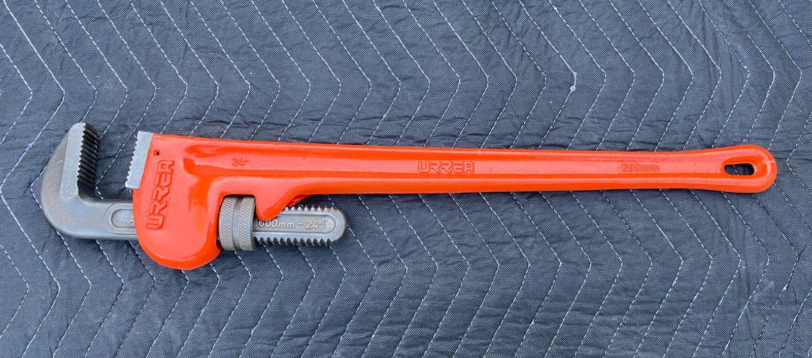 URREA 24” Cast Iron Pipe Wrench, Made in Spain