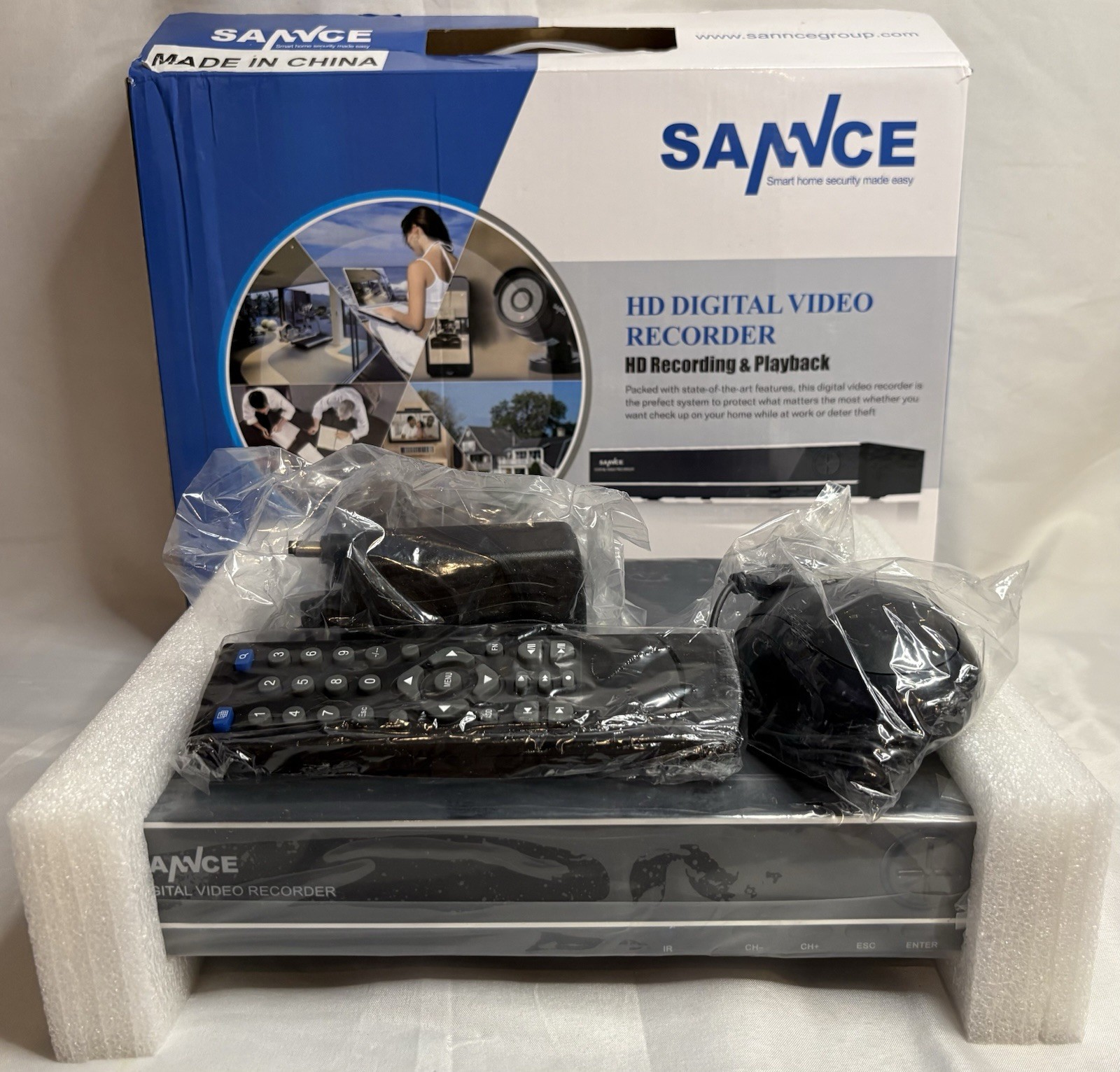 Sannce Model:DH81NK1T  HD Digital Recorder With 1 TB Hard Drive