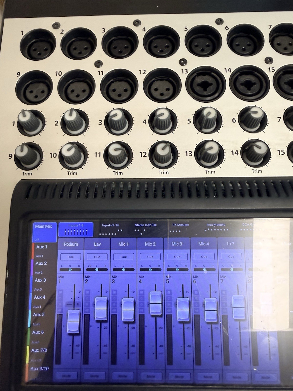 QSC TouchMix-16 Touch Screen Compact Digital Mixer PSU & Case READ DESCRIPTION