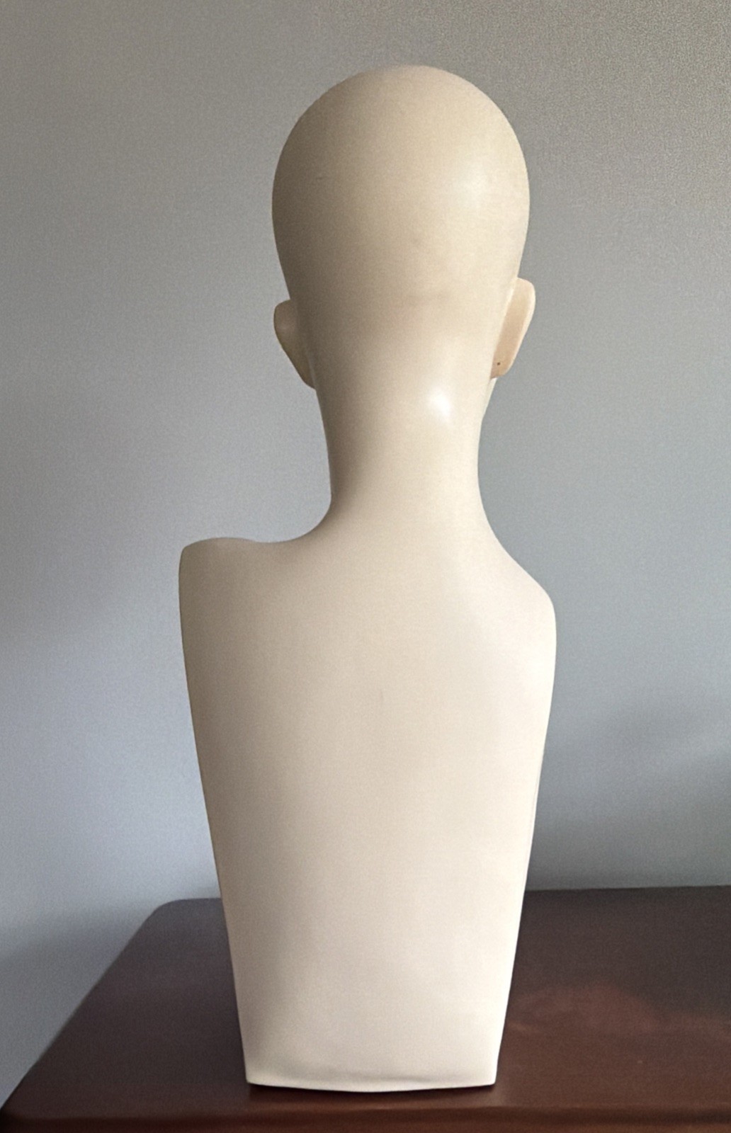 Vintage Rene of Paris Fiberglass Mannequin Head for Wigs Hats Cosmetology 20”