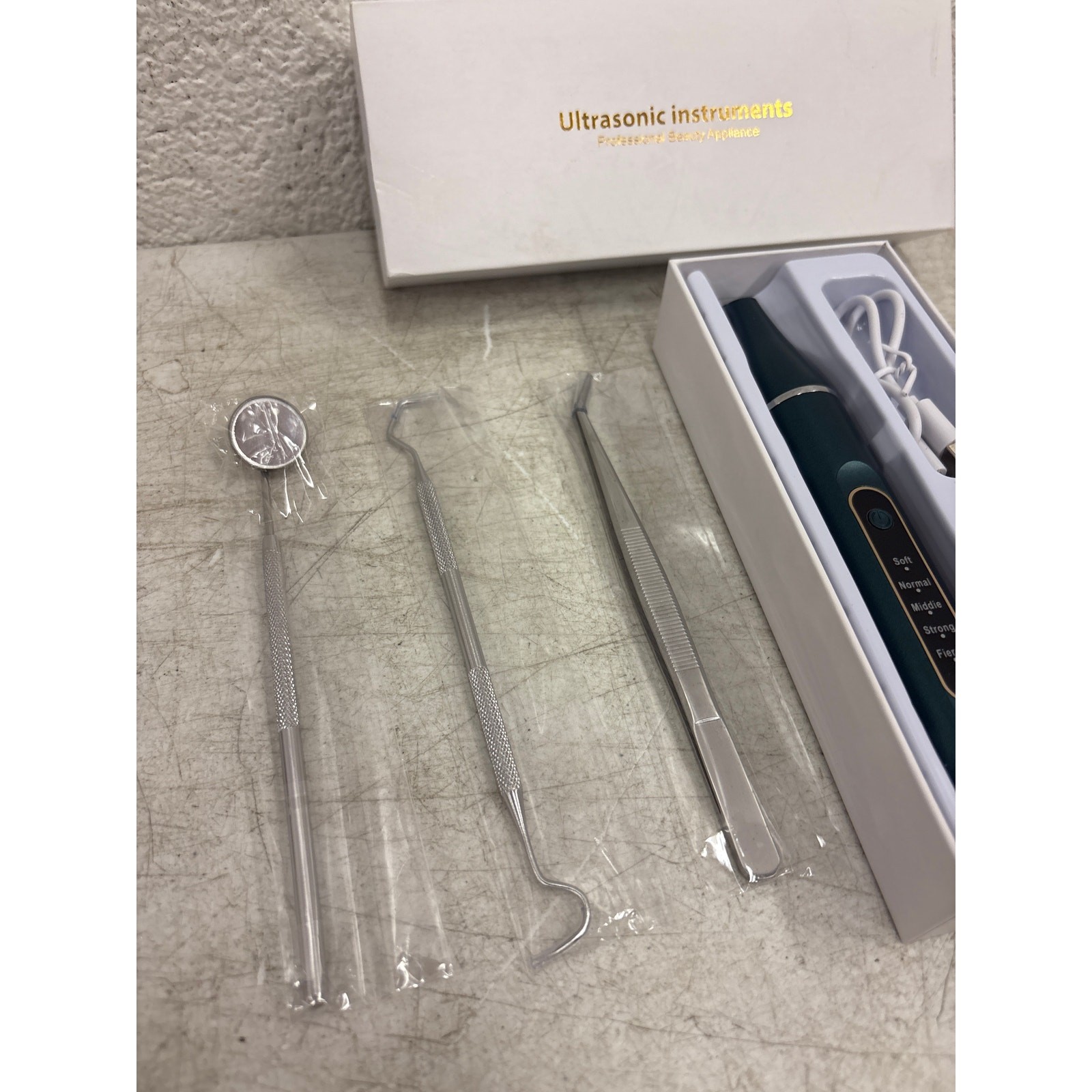 Ultrasonic Tooth Cleaner Tartar Plaque Remover Electric Dental Whiten Kit Green