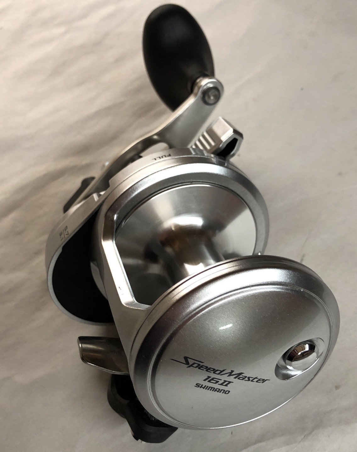 Shimano Speed Master 16II 2 Speed Saltwater Reel - Right - 5.7:1/3.1:1 - 16 Size