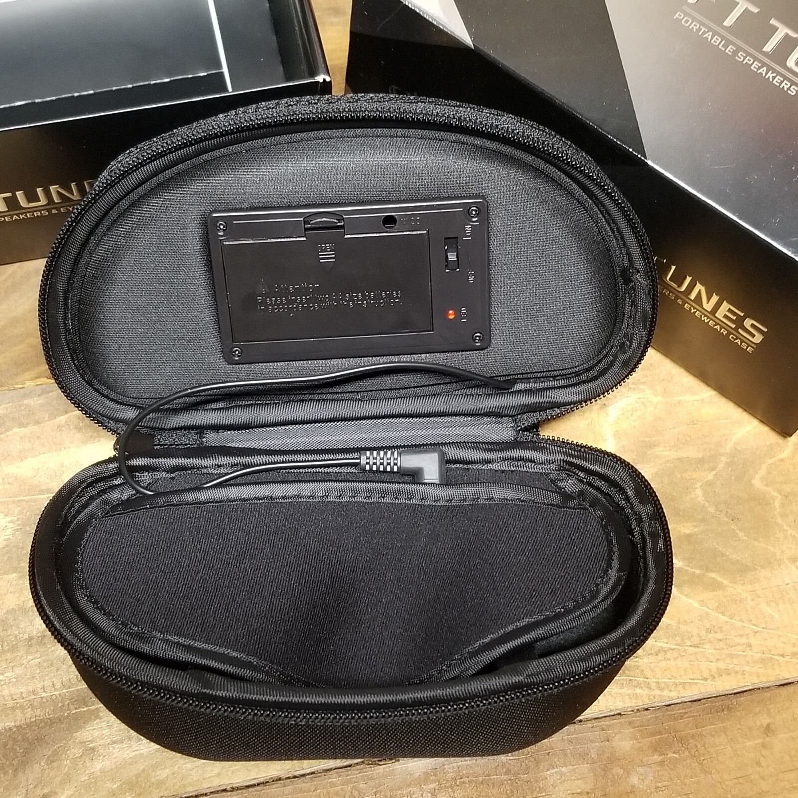 CALLAWAY FT Tunes Sunglasses Case With Built In Portable Music Speaker, Black