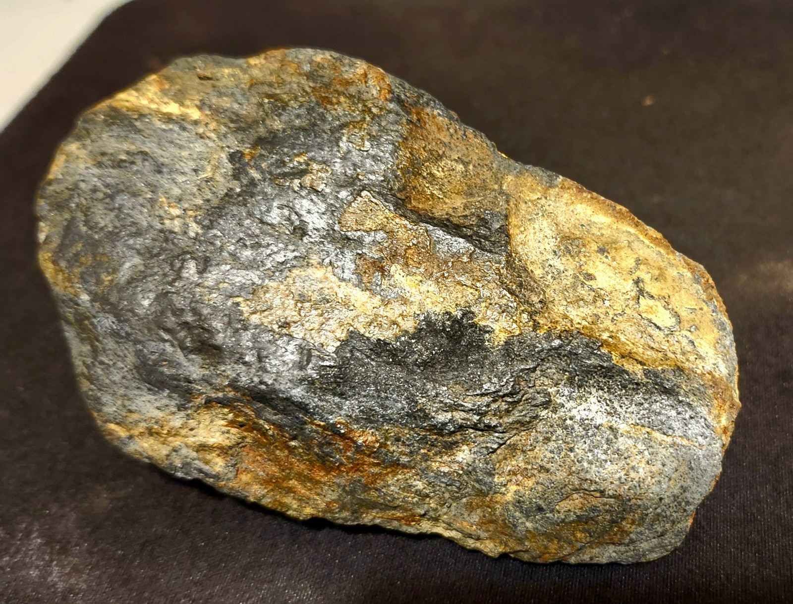 Gold and Platinum Mineral Specimen/ Black Hills South Dakota