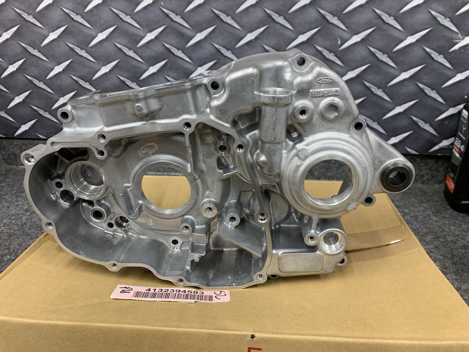 11200-HP1-670 NEW OEM HONDA LEFT ENGINE CRANKCASE 04-05 TRX450R