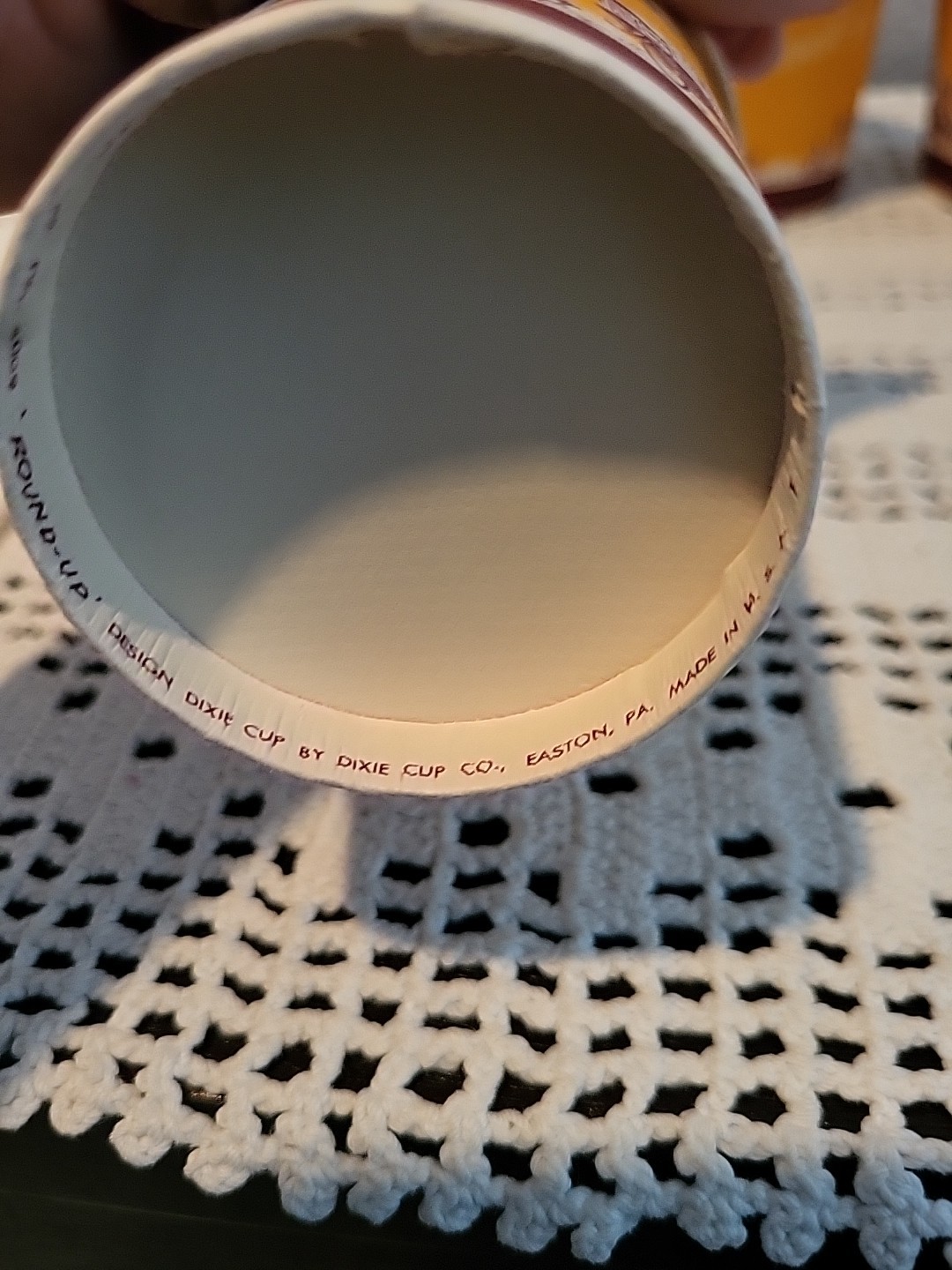 1950s Vintage 9oz Disposable Dixie Cups “Round-Up Design” - 4 Cups Handles