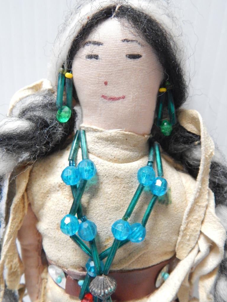 ANTIQUE VINTAGE SOUTHERN PLAINS INDIAN TUBE BEADED FEMALE DOLL - HIDE DRESS