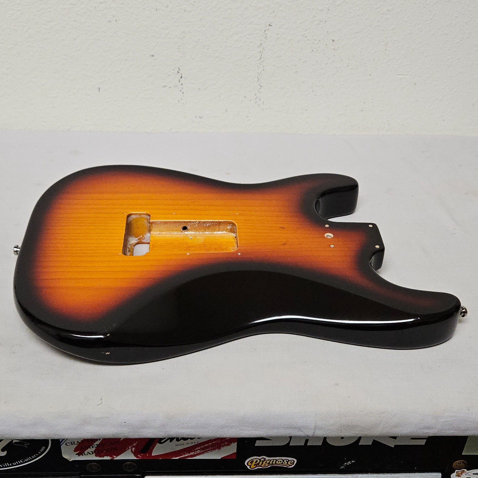 1995 Fender USA Strat Plus Deluxe Body Antique Burst - American Guitar 90s