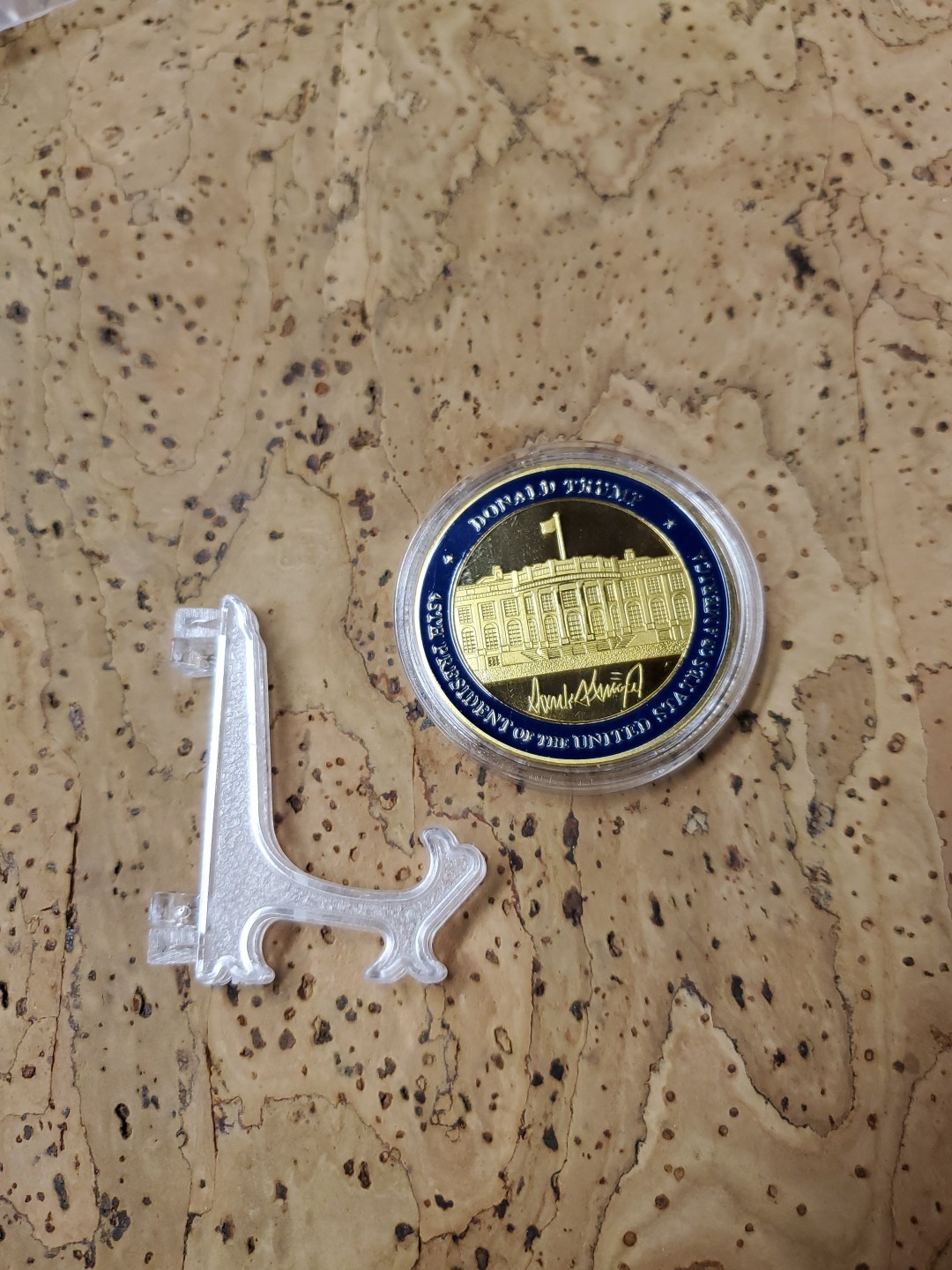 U.S. 45th President Donald Trump Challenge Coin - White House Presidential Seal