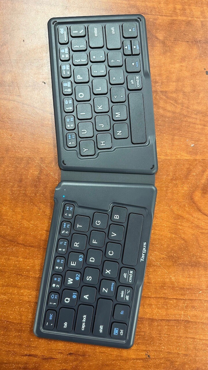 Targus Wireless Folding Keyboard Bluetooth Antimicrobial Protection AKF003US