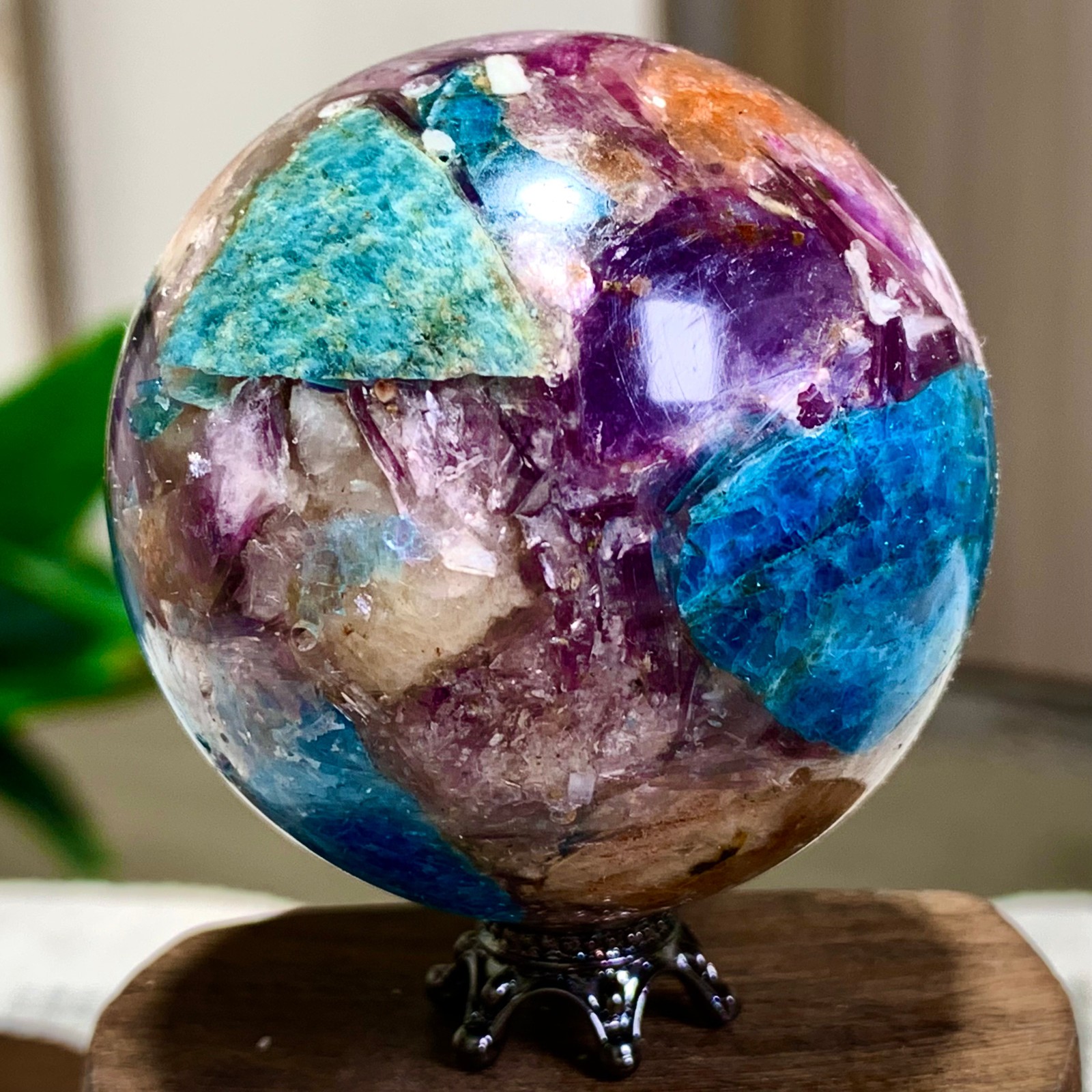 155G Natural Blue Aptite +Sun Stone purple lepidolite Sphere mineral sample