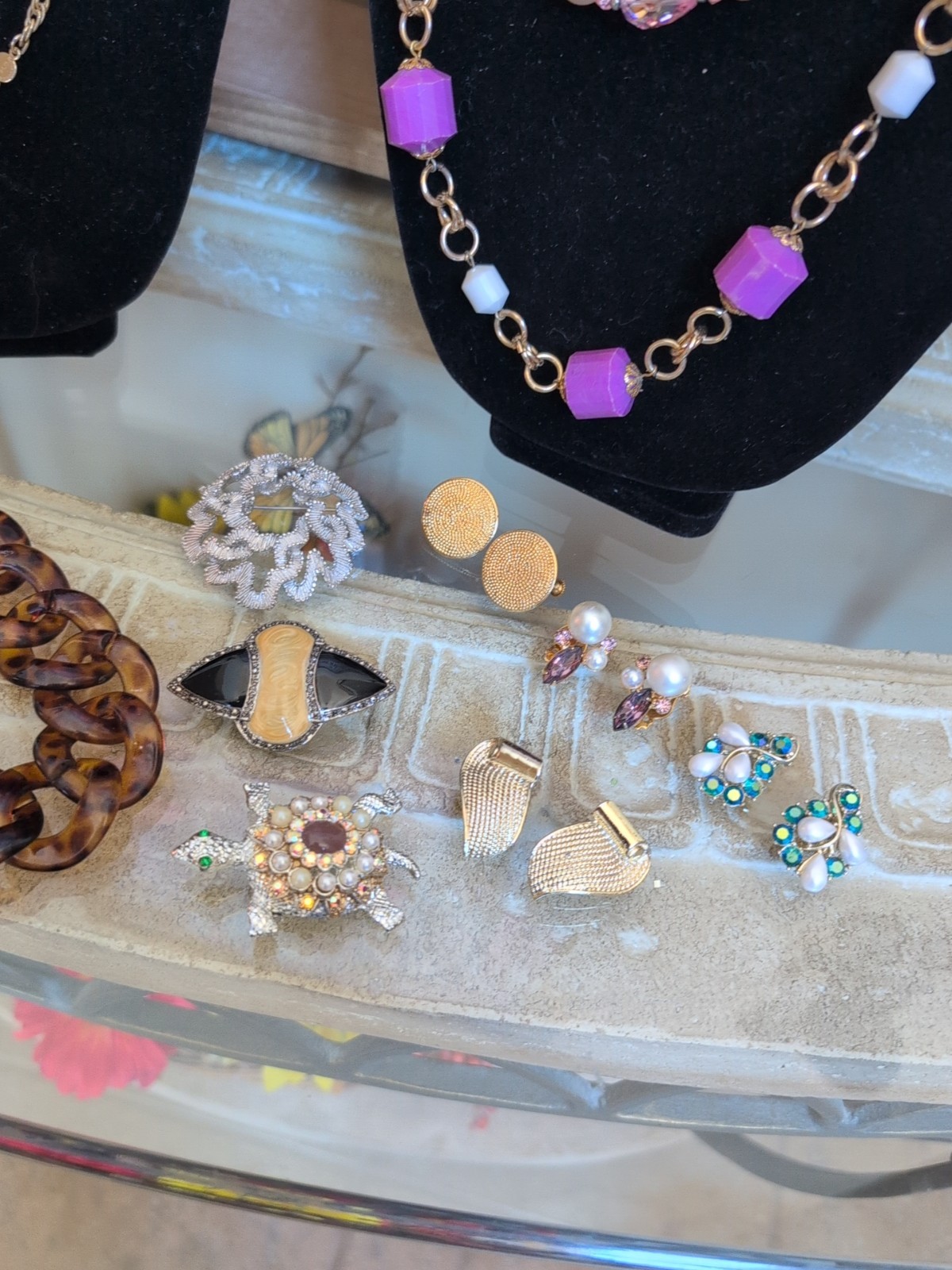 Vintage Lot Brooches, Earrings/Bracelet, Necklace 2 Trifari. 15 PC.