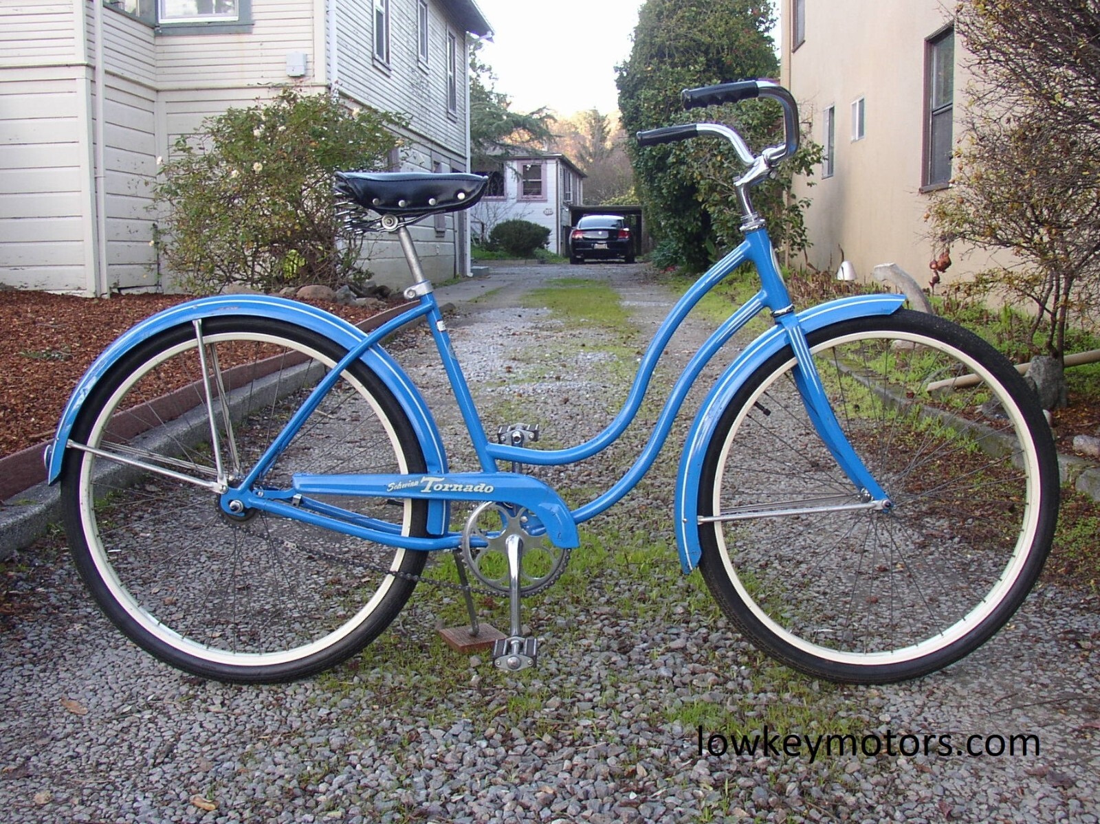 NEW SCHWINN HARDWARE KIT screws nuts frame chainguard fender fork rack DX B6