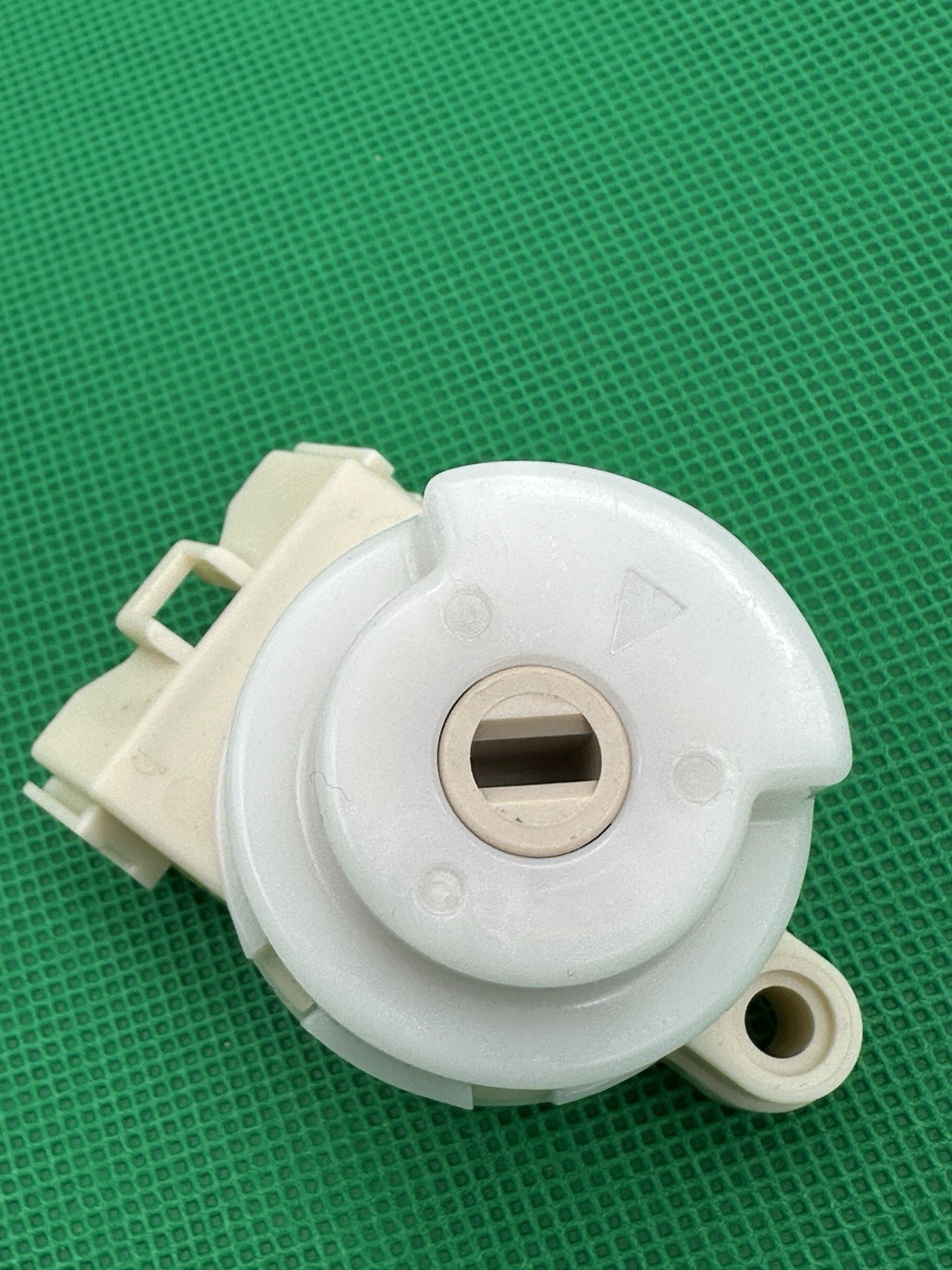 MN113754 Genuine OEM Mitsubishi Ignition Starter Switch for Outlander Evo Lancer