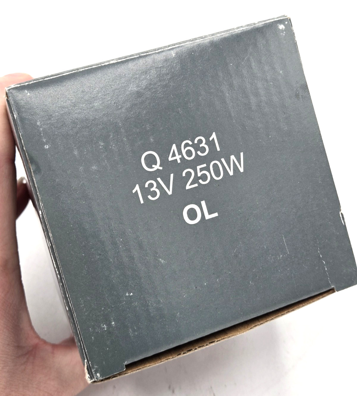 Oshino Q4631 Aircraft Landing Light PAR36 13V 250W Sealed Beam Lamps *NIB