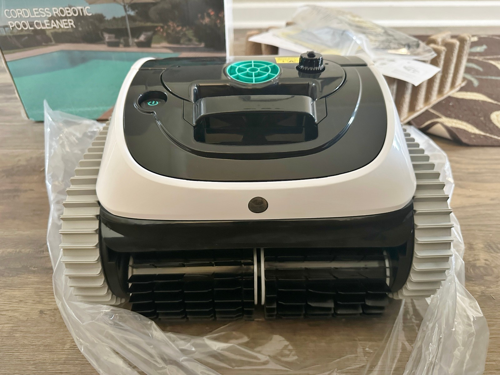 WYBOT C1 Robotic Pool Vacuum for Inground Pools *OPEN BOX - NEW* 150 min Runtime